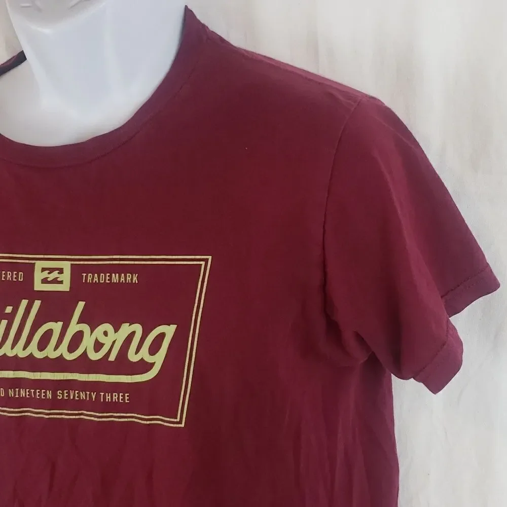 Billabong Men's Medium Burgundy Logo T-Shirt